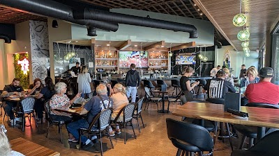 Seven Seas Bar and Grill Vista